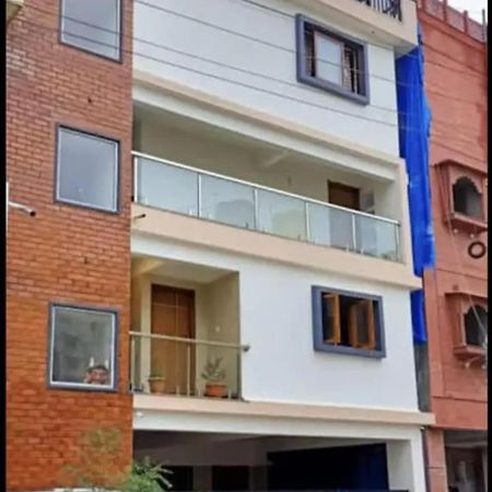 Ashraya Hostel Бангалор Екстериор снимка