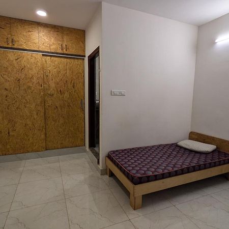 Ashraya Hostel Бангалор Екстериор снимка