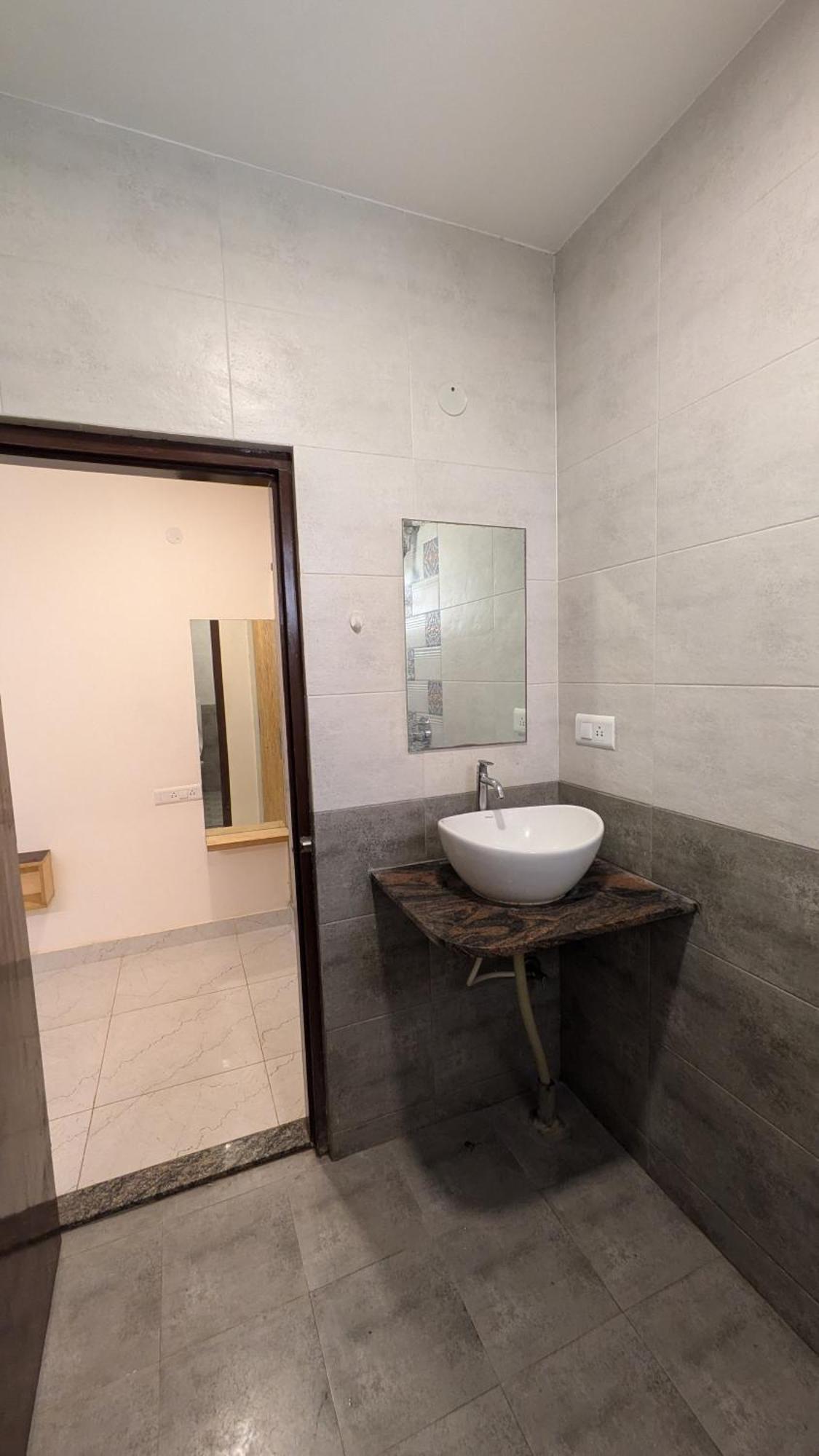Ashraya Hostel Бангалор Екстериор снимка